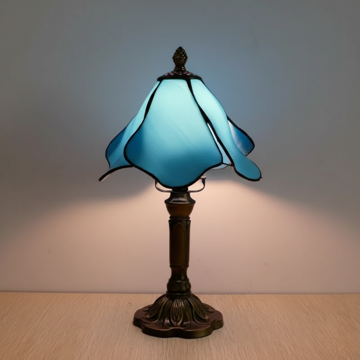 BLUERIS | KLASYCZNA LAMPA Z ABAŻUREM W KSZTAŁCIE PŁATKA